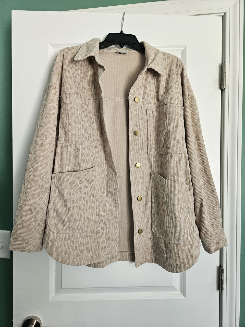 BKE Beige Leopard-Print Utility Shacket